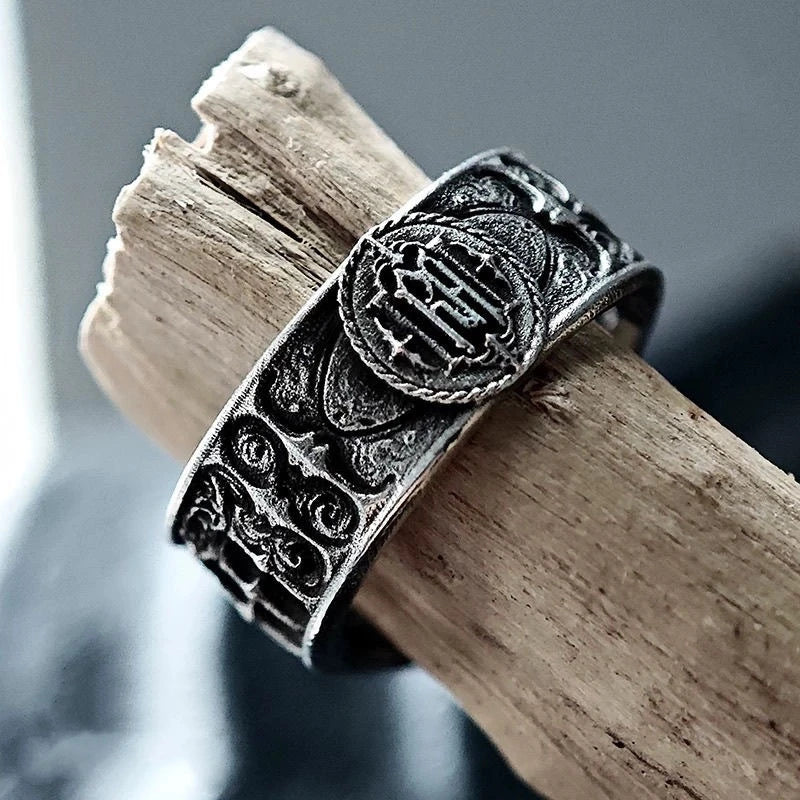 LATS Retro Personality Ancient Silver Color Hollowed-out Relief Crown Castle Rings for Women Men Halloween Trend Gothic Jewelry